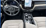 2026 XC60 Thumbnail 12