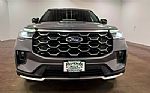 2025 Explorer Thumbnail 40