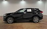 2023 Venza Thumbnail 27
