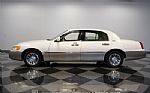 2000 Town Car Signature Series Thumbnail 2
