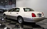 2000 Town Car Signature Series Thumbnail 10