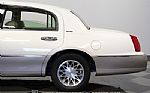 2000 Town Car Signature Series Thumbnail 25