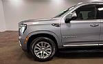 2025 Yukon XL Thumbnail 38