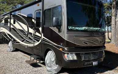 Photo of a 2015 36' Fleetwood Bounder 35K Class A - Diesel for sale
