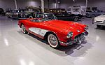 1960 Corvette Convertible Thumbnail 25