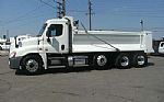 2015 Cascadia Super 10 Thumbnail 4