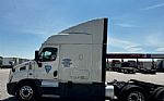 2018 CASCADIA 113 Thumbnail 1