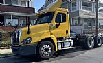 2016 Cascadia 125 Thumbnail 1