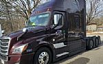 2020 CASCADIA 126 Thumbnail 2