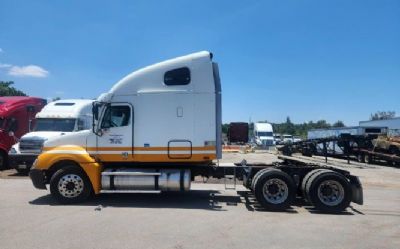 Photo of a 2004 Freightliner Columbia 120 Sleeper Trucks for sale