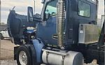 2022 T880 Dump Truck Thumbnail 10
