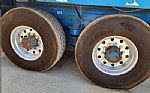 2017 W900 Thumbnail 17
