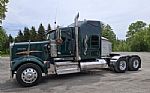 2018 W900L Thumbnail 1