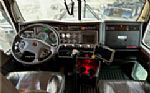 2017 W900L Thumbnail 2
