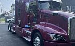 2012 T660 Thumbnail 3