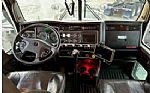  5 trucks available Thumbnail 10