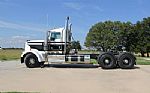 2022 W900L Thumbnail 2