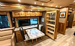 2019 Phaeton 40IH Thumbnail 18