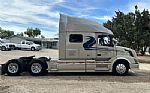 2011 Vnl64t730 Thumbnail 2
