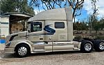 2011 Vnl64t730 Thumbnail 1