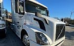 2017 Vnl62t630 Thumbnail 1