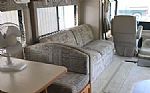 2003 Sightseer 33C Thumbnail 6