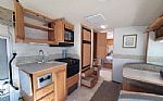 2004 SIGHTSEER Thumbnail 12