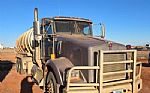 2012 T800 Thumbnail 2