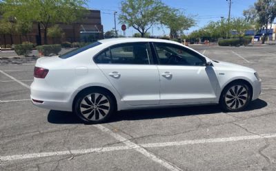 Photo of a 2013 Volkswagen Jetta Hybrid SEL Premium for sale