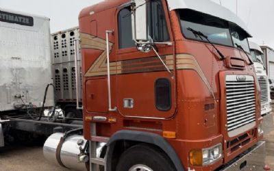 Photo of a 1999 Freightliner Argosy Sleeper Truck for sale
