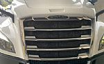 2018 CASCADIA 126 Thumbnail 4