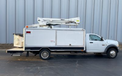 Photo of a 2011 Dodge Ram 5500 Heavy Duty Boom/Bucket Truck for sale