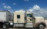 2013 W900 Thumbnail 3