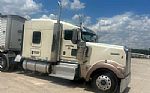 2013 W900 Thumbnail 5