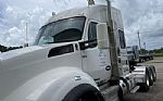 2015 T880 Thumbnail 8