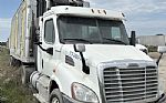 2013 Cascadia 113 Thumbnail 3