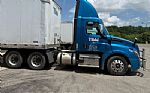 2023 Cascadia 126 Thumbnail 2