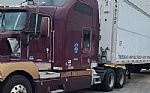 2005 T600 Thumbnail 1