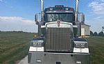2017 W900 Thumbnail 2