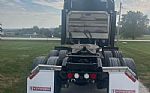 2017 W900 Thumbnail 4