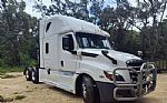 2022 CASCADIA 126 Thumbnail 9