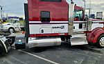 2022 W900 Thumbnail 2