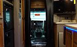 2019 T880 Thumbnail 32