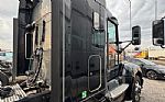 2012 T660 Thumbnail 10