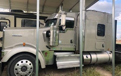 Photo of a 2013 Kenworth W900L Aerocab Conventional Sleeper Semi for sale