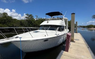 1995 Carver 390 AFT Cabin Cruiser 