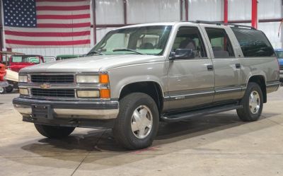 Photo of a 1999 Chevrolet Suburban LS for sale