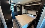 2022 Motorhome Chassis Thumbnail 23