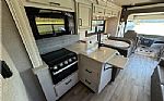 2022 Motorhome Chassis Thumbnail 29