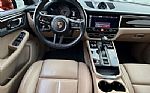 2022 Macan Thumbnail 14